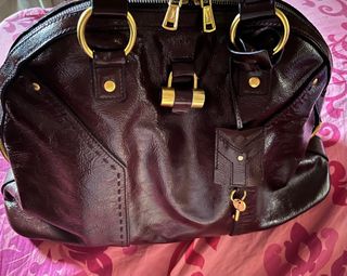(Category: ) located in . Submitted by bejeweledsince2017 (Listing ID 1181396279, Image 1). Description: .