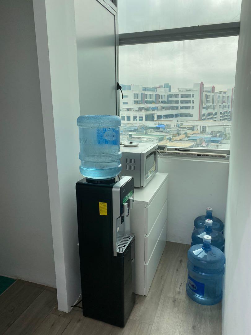 [2 months free rental] takeover lease 21 Bukit Batok Crescent Wcega