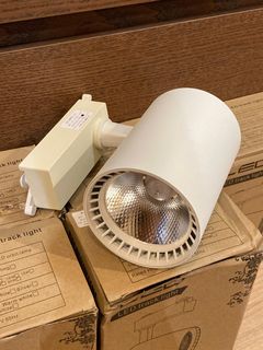 （分類：）位於 。 由 baangau 提交（商品編號 1181695561，圖片 1）。簡介： 。