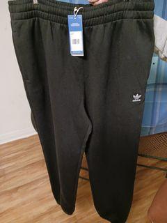 Adidas men's track suit 2 XXL