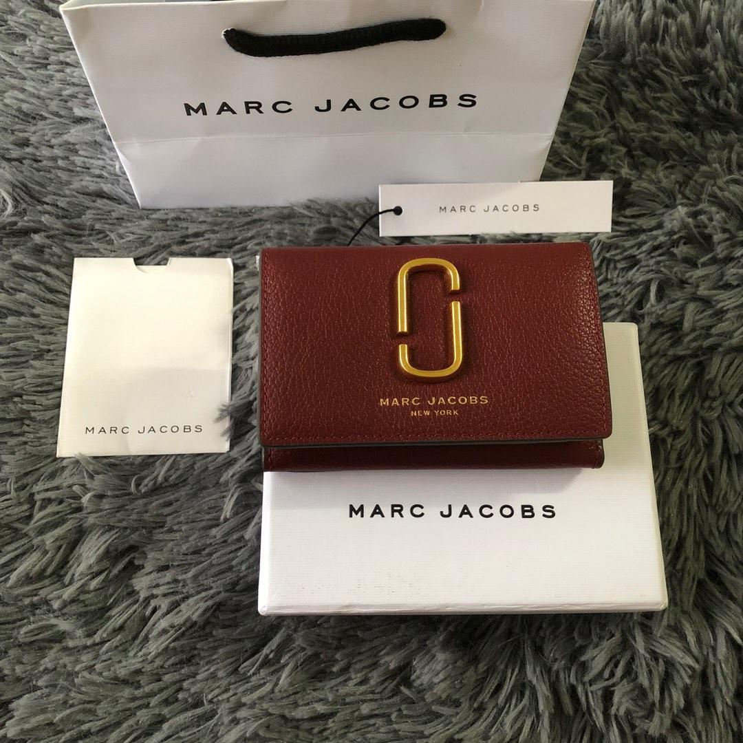 Authentic MARC JACOBS Bag, Luxury, Bags & Wallets on Carousell