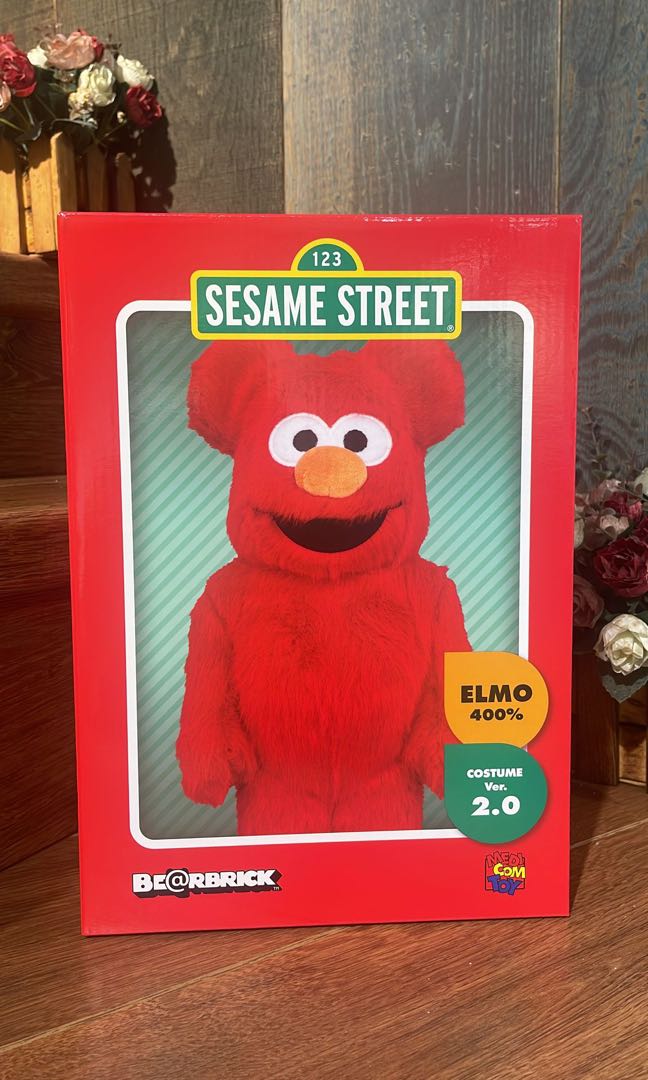 Bearbrick Elmo 400% 2.0, 興趣及遊戲, 玩具& 遊戲類- Carousell