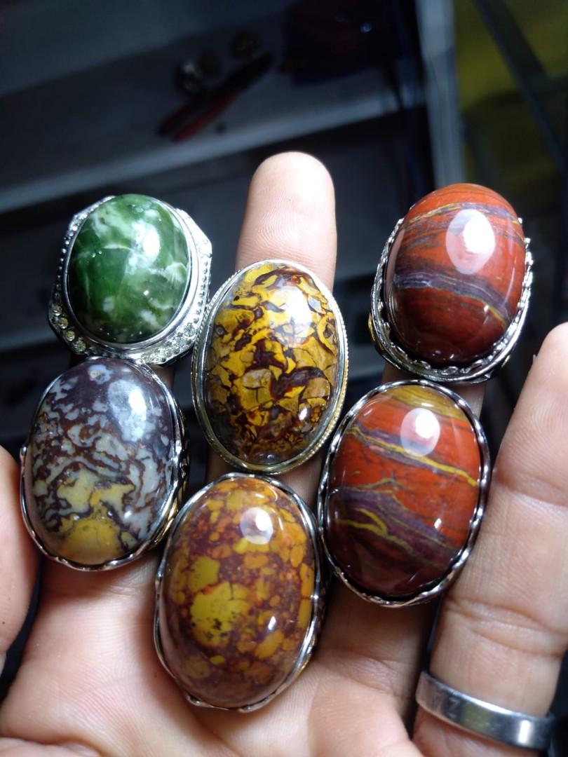 Beautiful Top Grade Agate Aqeeq Batu Akik Rings