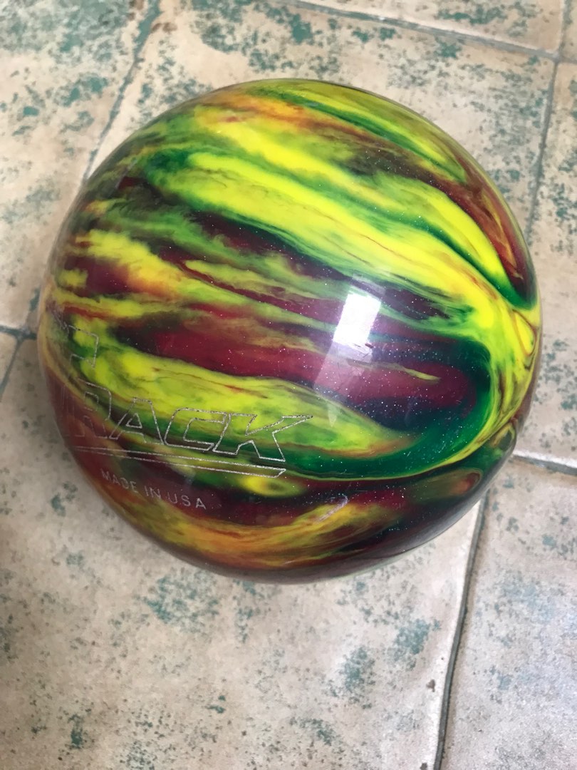 Bowling Ball 3.7 kg, Sports Equipment, Sports & Games, Billiards