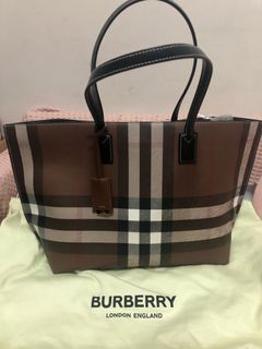 （分類：）位於 。 由 rsououou 提交（商品編號 1181688096，圖片 1）。簡介： 。