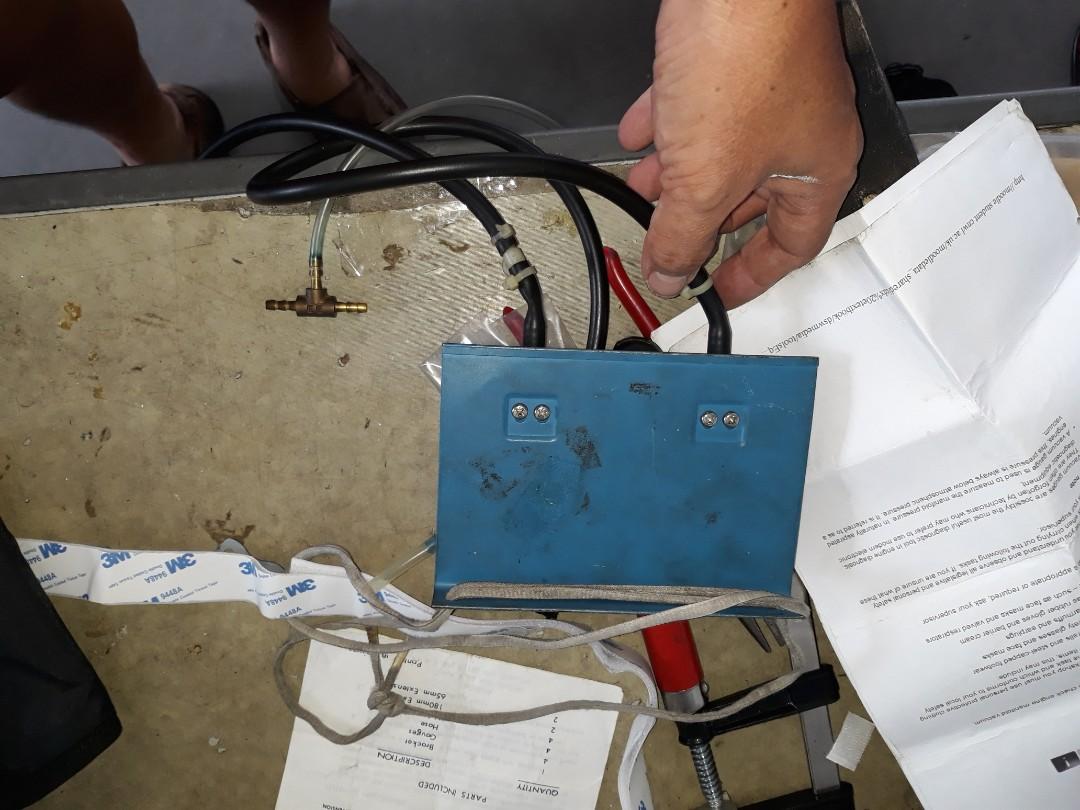 Carburetor and efi throttle bodies synchronizer, Motorcycles