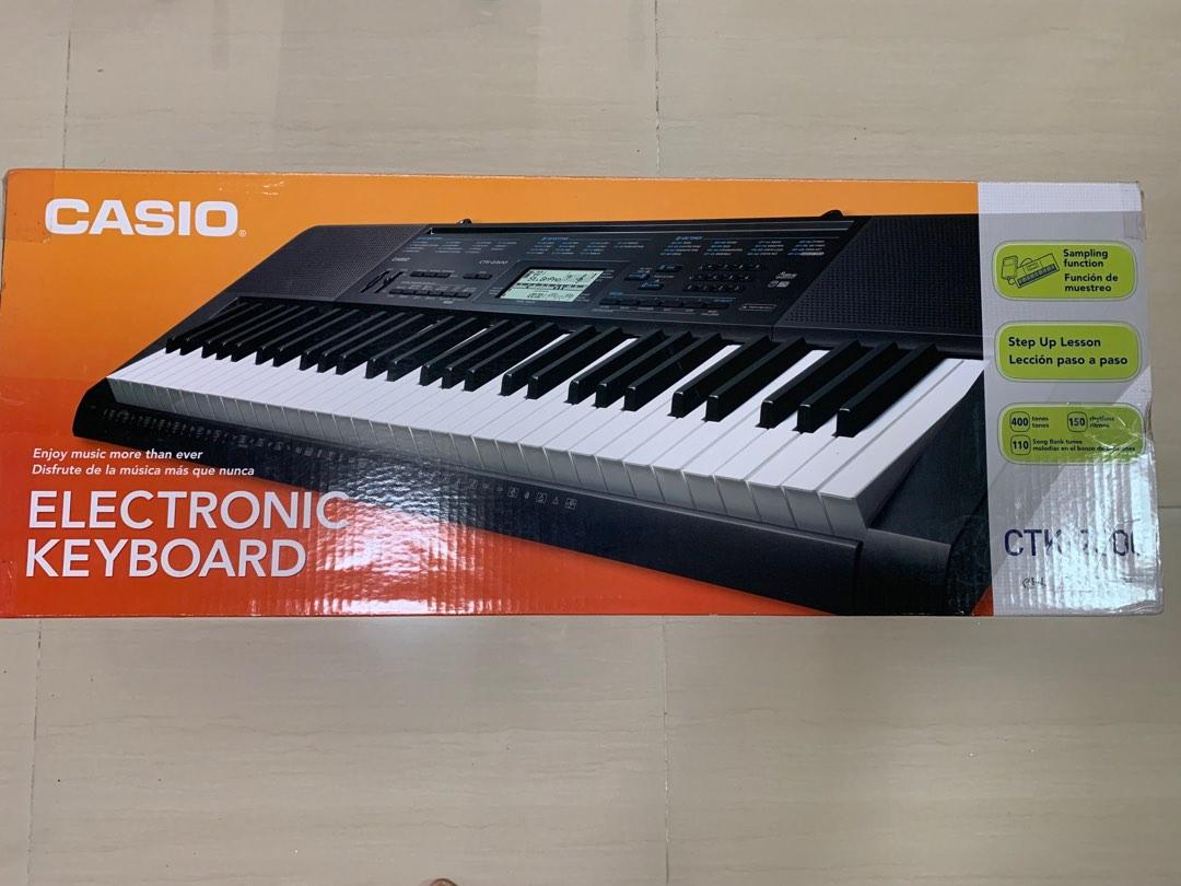 Casio CTK2300 61Key Premium Electronics Keyboard., Hobbies & Toys