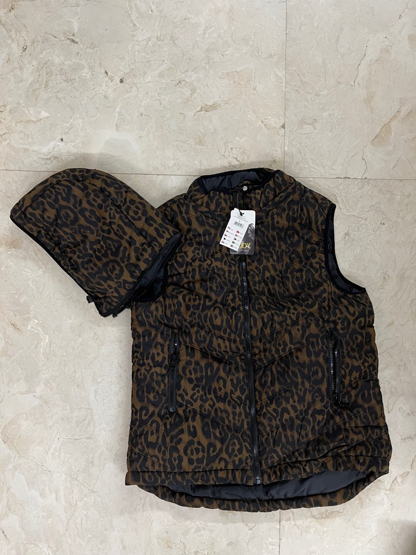 Cotton On Puffer Jacket, Women's Fashion, Coats, Jackets and Outerwear on Carousell