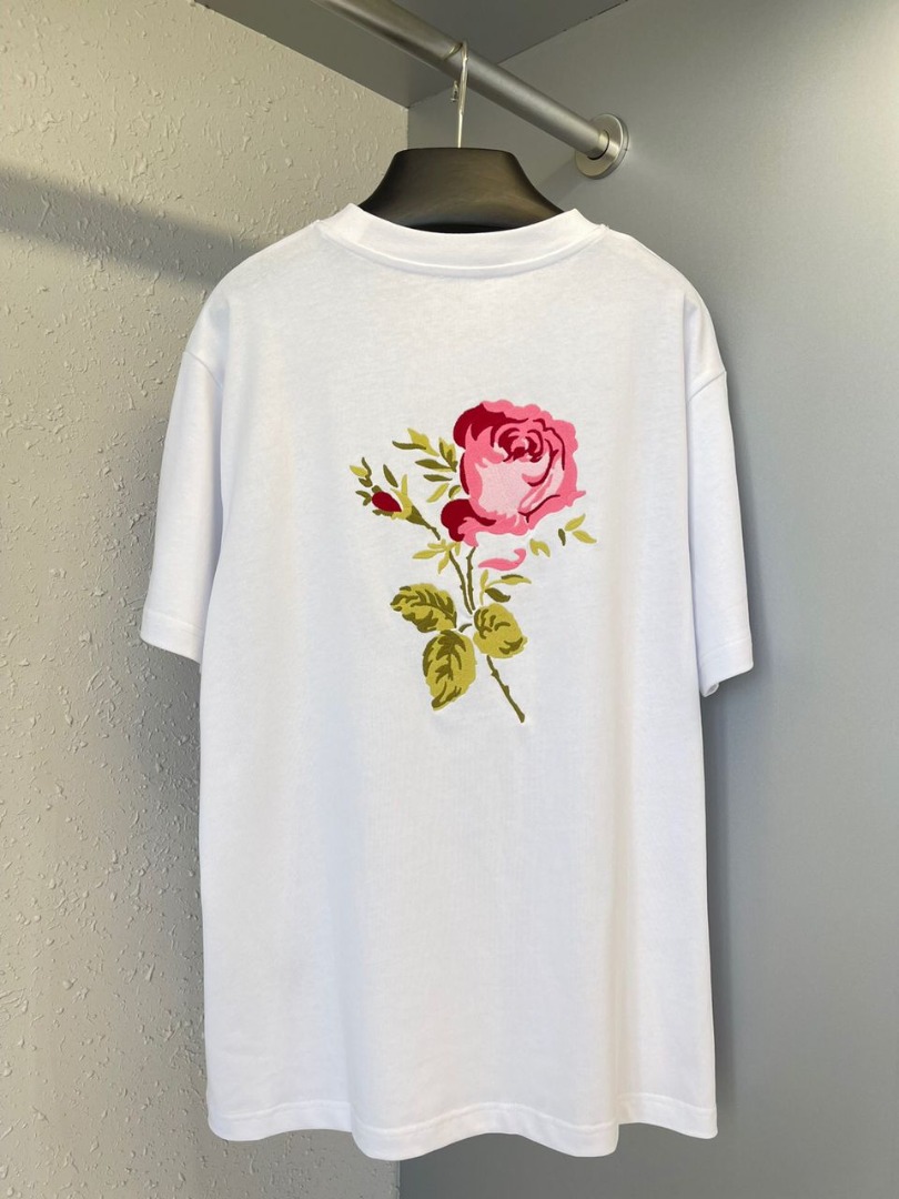Tee shirt dior rose hot sale