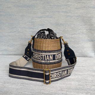 dior weaving drum bag