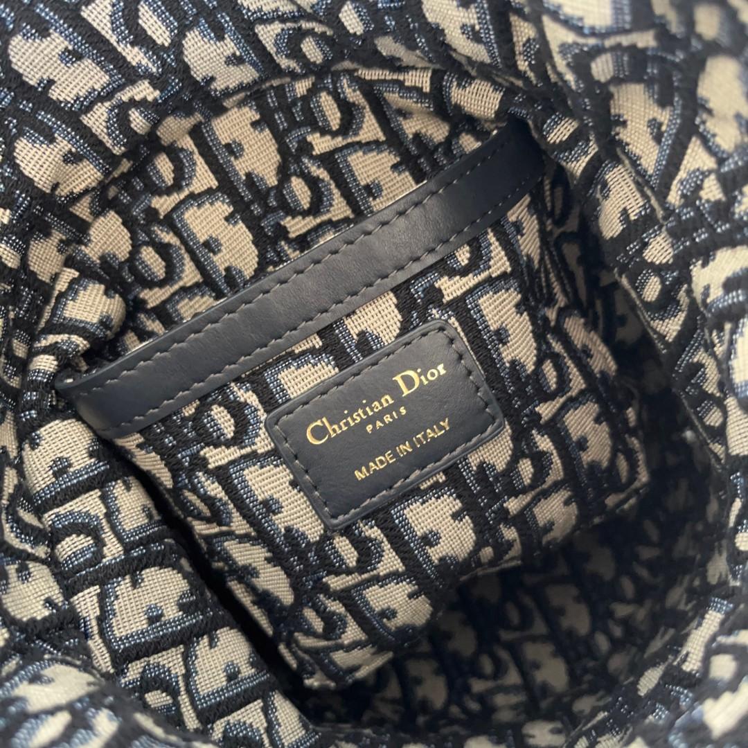 Dior drum bag store
