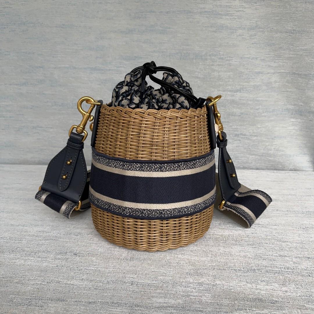 Dior drum bag store