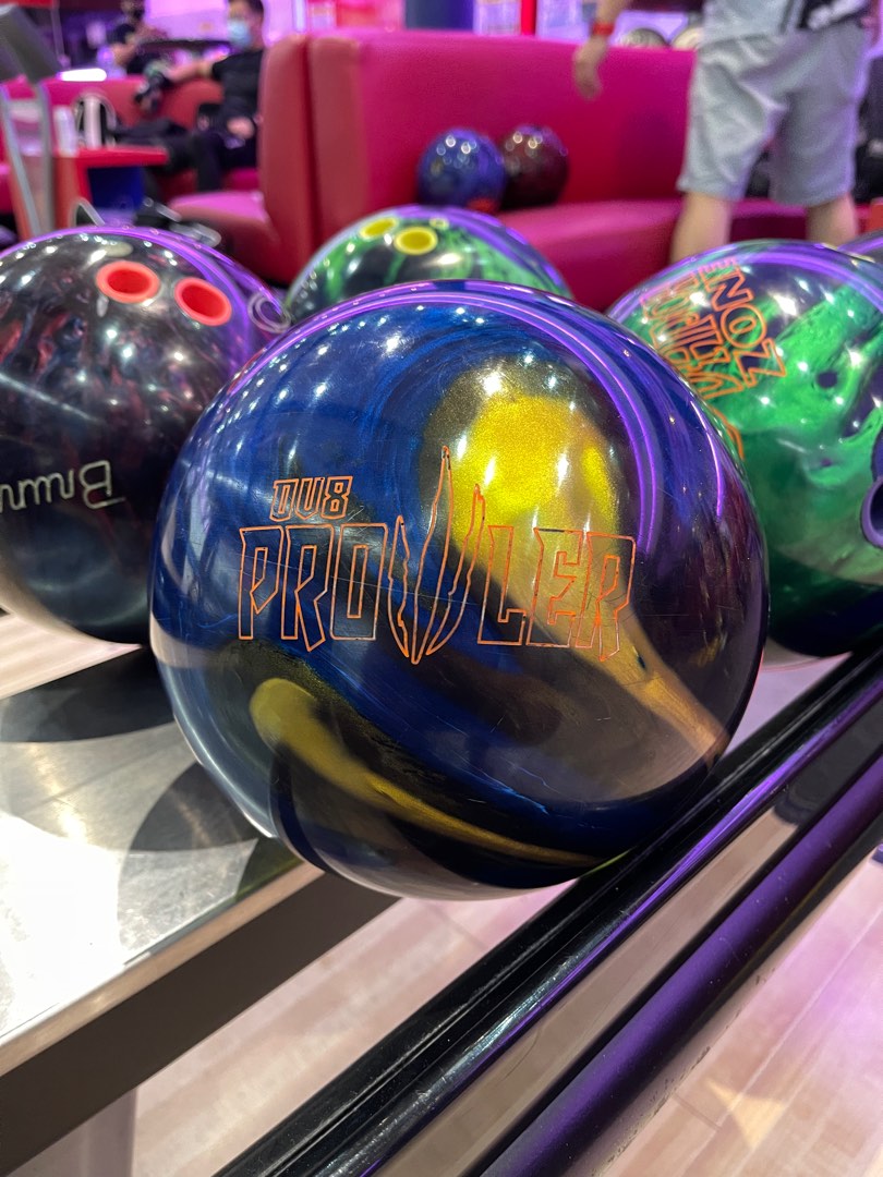 DV8 Prowler 15lbs, Sports Equipment, Sports & Games, Billiards & Bowling on Carousell