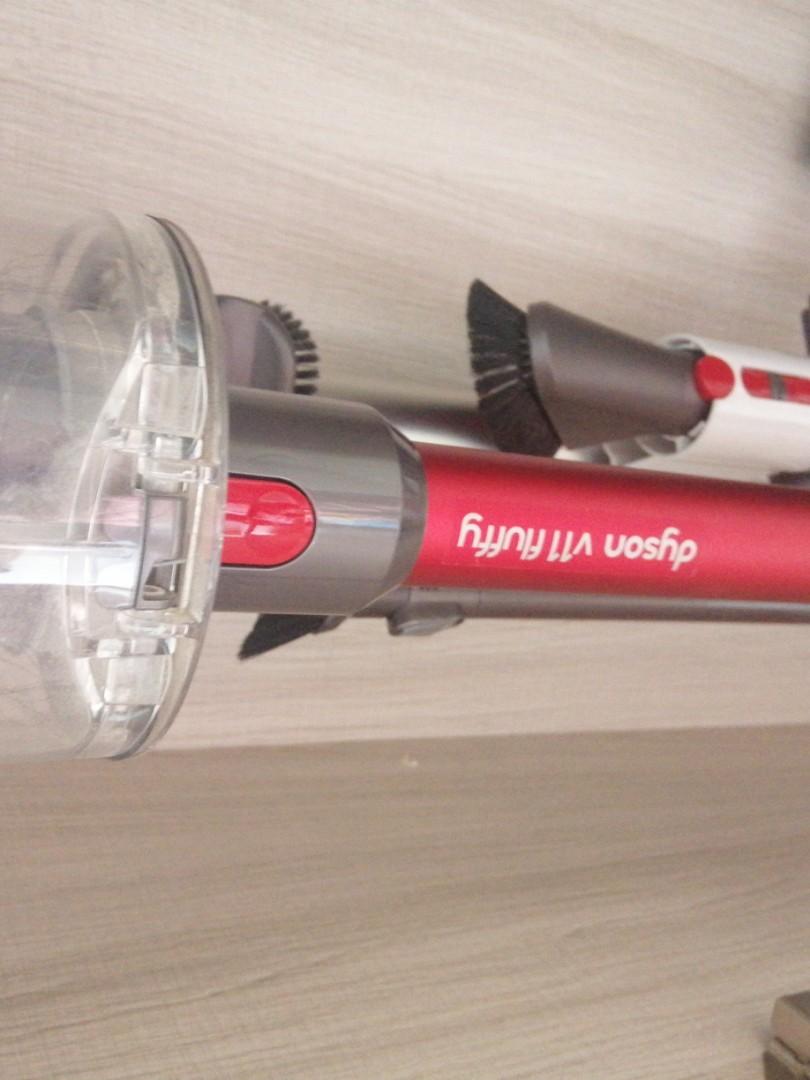 Dyson V11 /V15 wall mounted charging Dock original, TV & Home