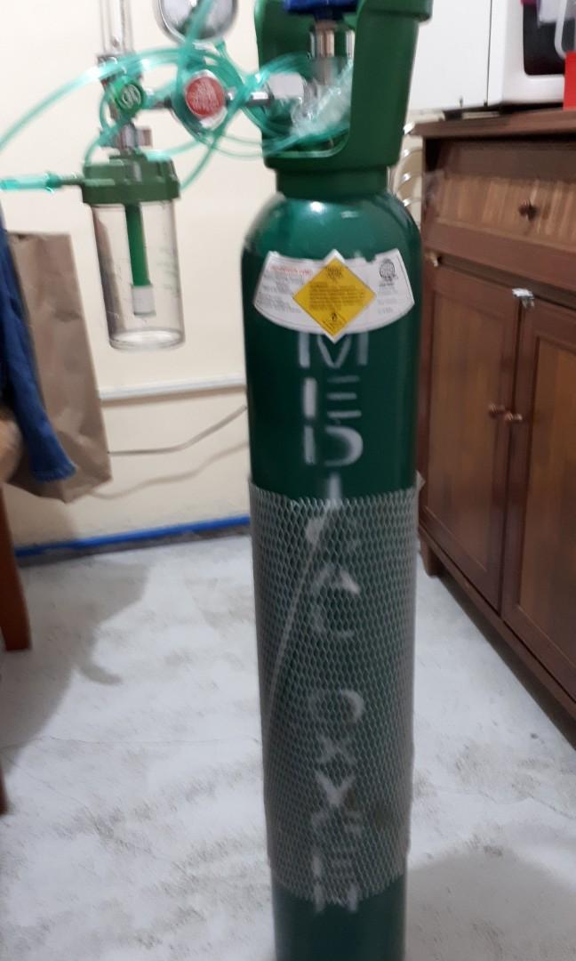 Empty oxygen tank (10 lbs), Health & Nutrition, Medical Supplies