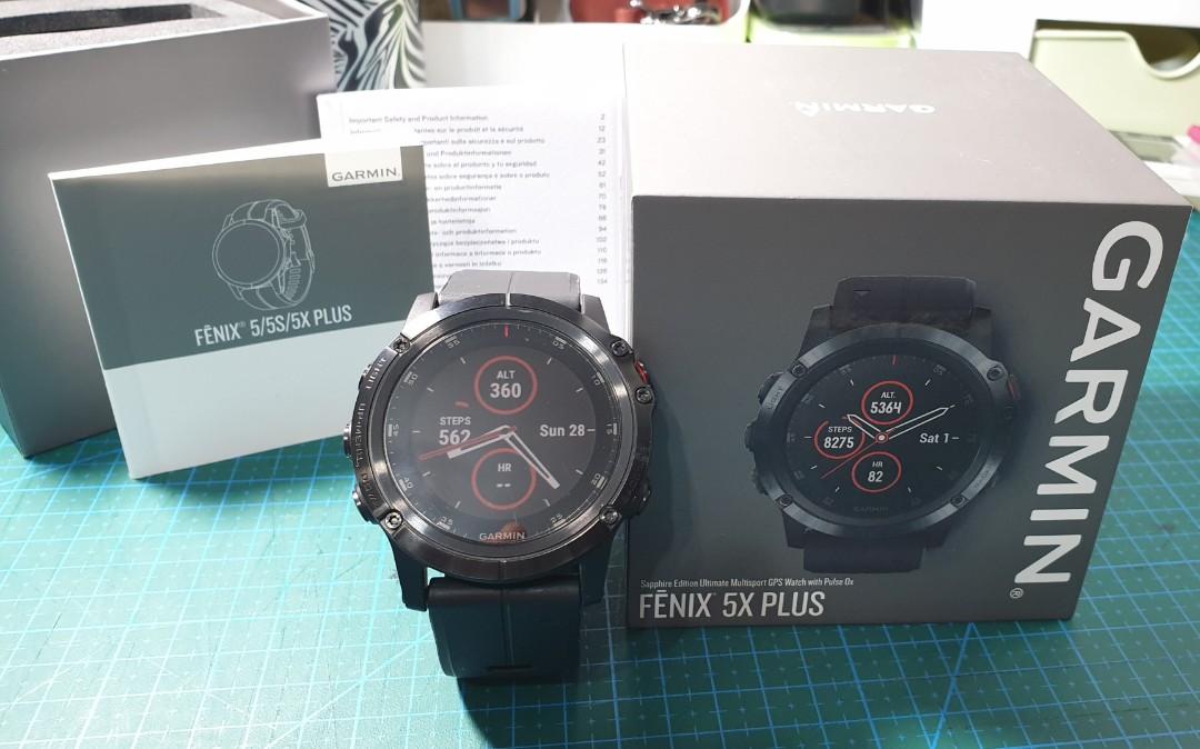 Garmin fenix 5 plus box top