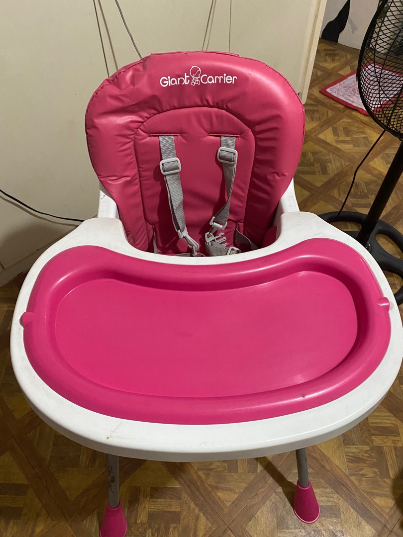 Giant Carrier High Chair, Babies & Kids, Baby Nursery & Kids Furniture