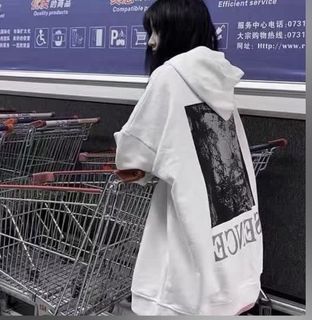(Category: ) located in . Submitted by shoppingfreee (Listing ID 1181680195, Image 1). Description: .