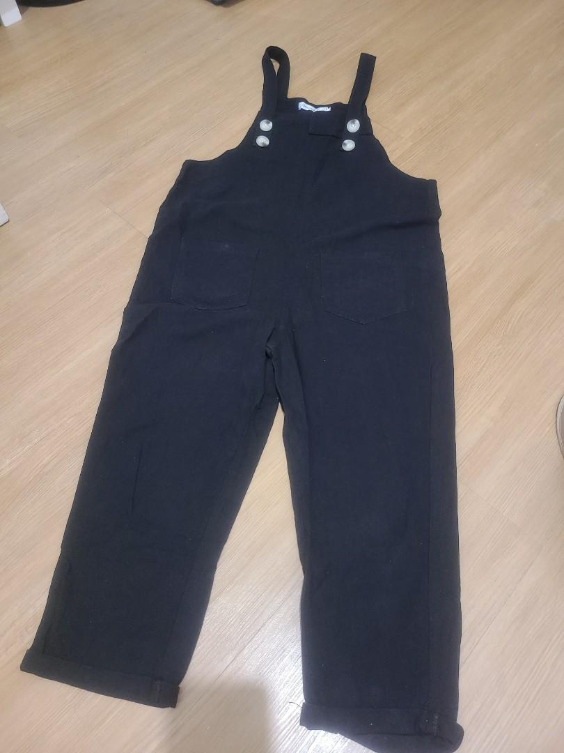 Greatly Fish Black Jumper (Category: Jumpsuits) located in Manila. Submitted by Yeager (Listing ID 1181566101, Image 1). Description: - Size large on tag but can fit Small to Medium -.