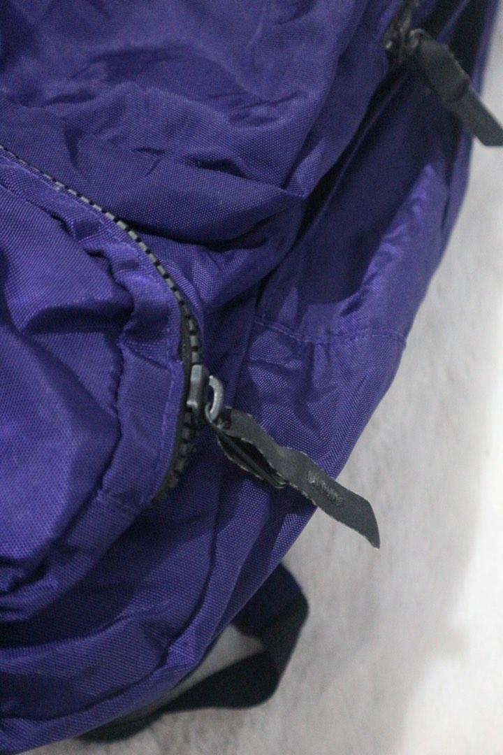 Jansport nylon backpack, Fesyen Pria, Tas & Dompet , Ransel di Carousell