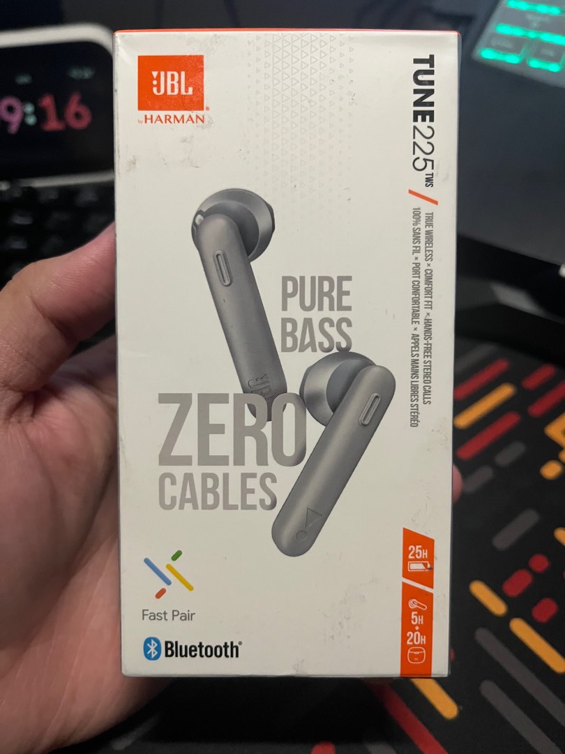 JBL Tune 225 TWS, Audio, Earphones on Carousell