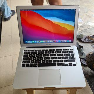 MacBook Air 13 inch Ram 4 gb Ssd 128gb core i5