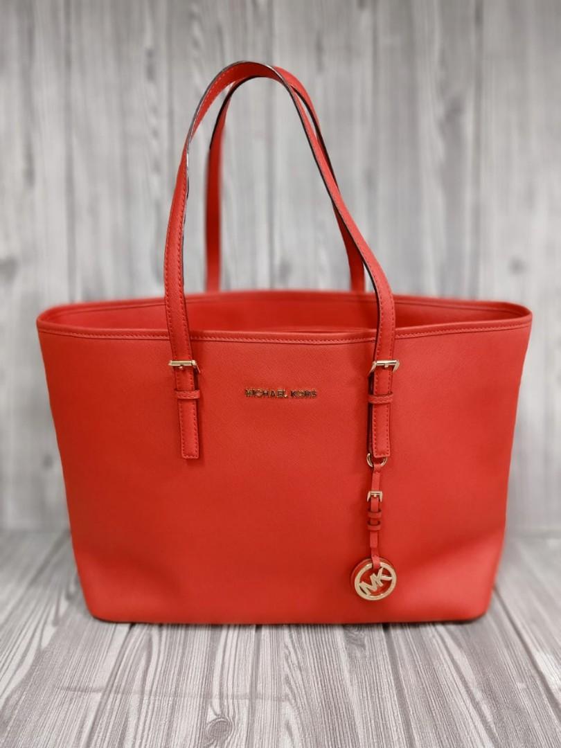 Michael Kors Zipper Jet Set Large Shopping tote bag in Orange Saffiano  leather color, Women's Fashion, Bags & Wallets, Shoulder Bags on Carousell