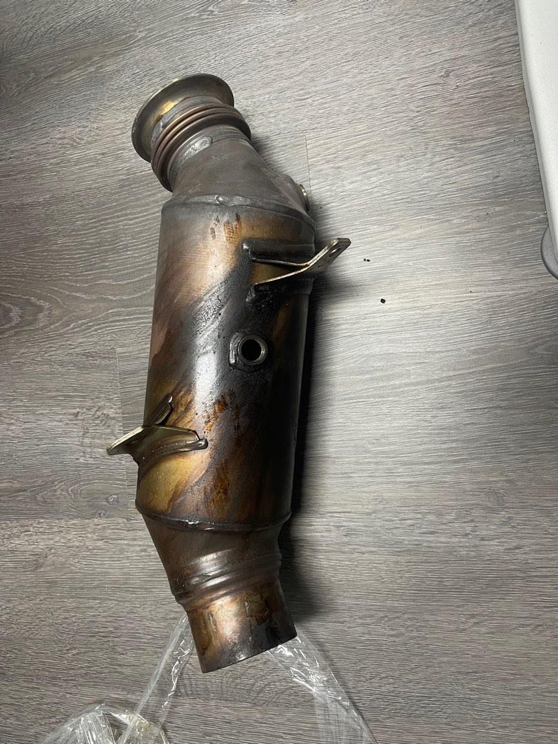Modded BMW 535i Catalytic Converter, Car Accessories, Accessories on