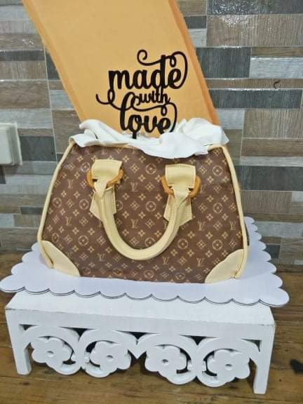 LV Money Pulling Cake!