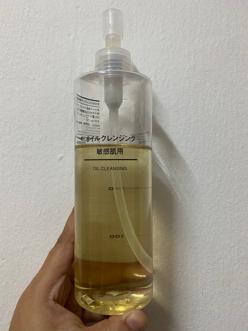 Muji cleansing oil, Beauty & Personal Care, Face, Makeup on Carousell