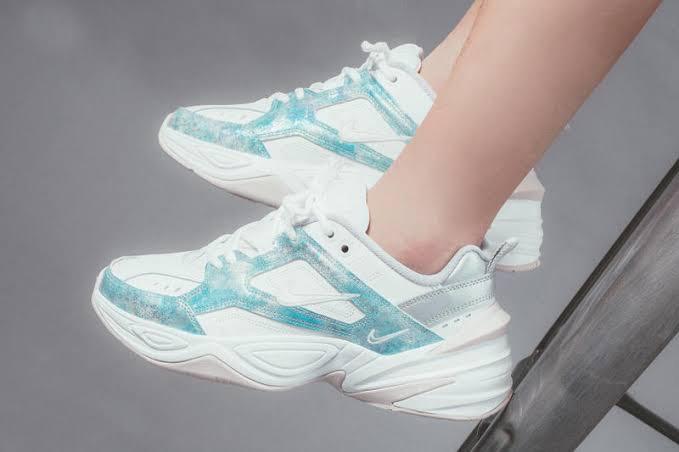 NIKE M2K TEKNO BARELY ROSE