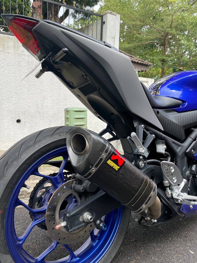akrapovic r25 slip on
