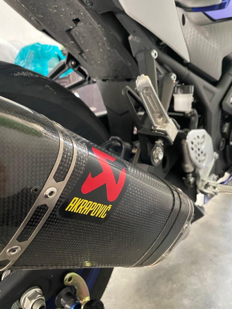 akrapovic r25 slip on