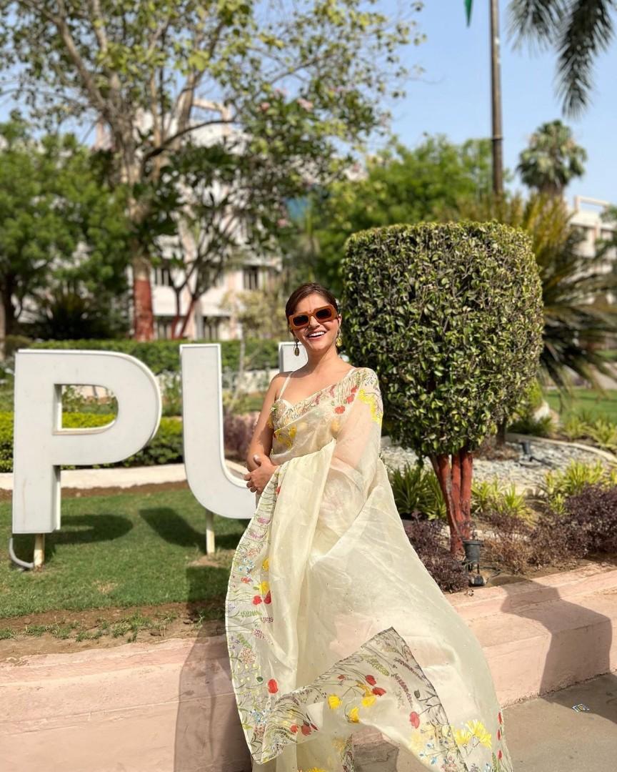 Pure organza sarees price store