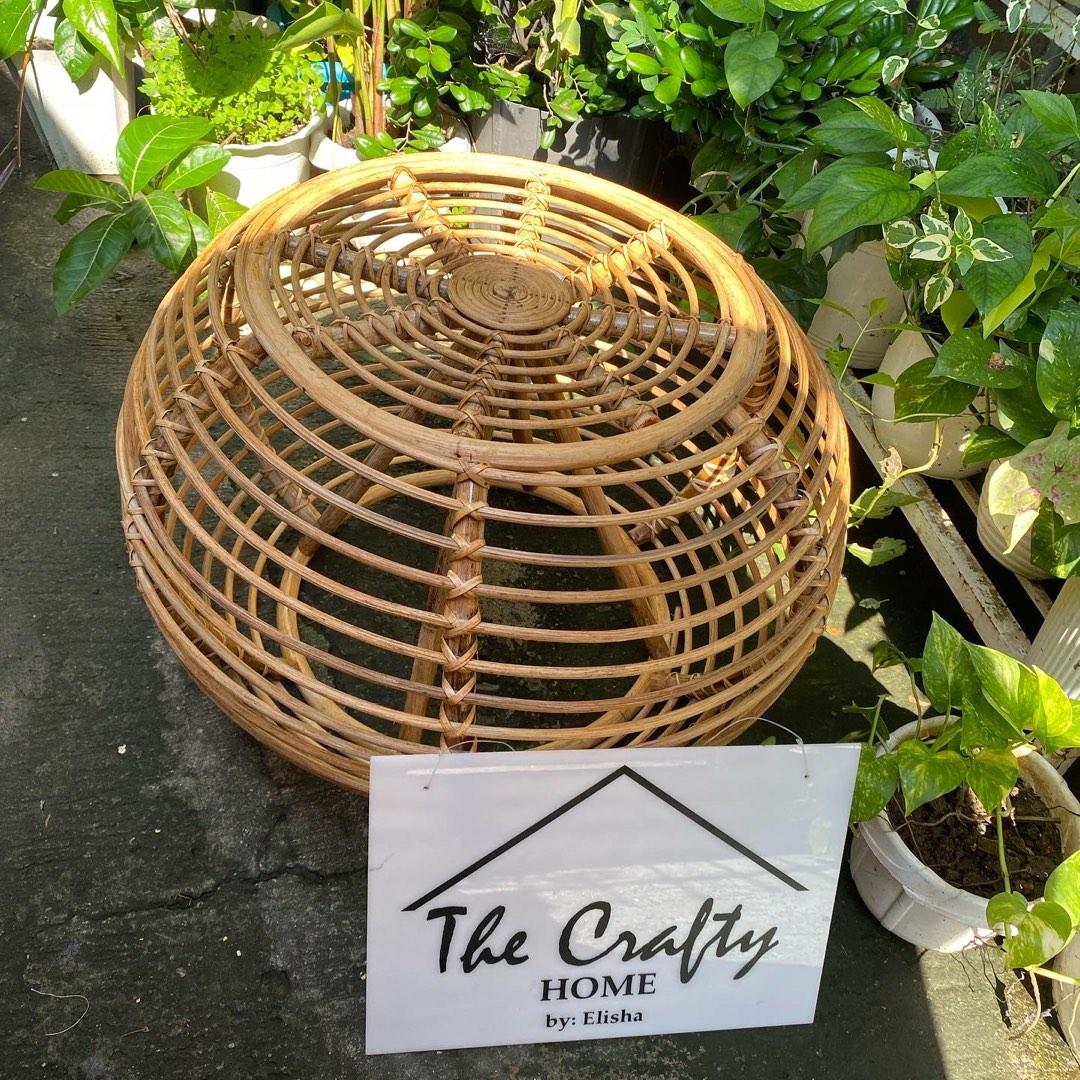 ROUND CENTER TABLE/COFFEE TABLE (Category: Coffee & Tea Tableware) located in Marikina City. Submitted by thecraftyhomebyelisha (Listing ID 1181549775, Image 1). Description: NEW ‼️ AMANDA ROUND CENTERTABLE 1150 Top diameter: 16” Inner diameter: 24” Height: 19”.