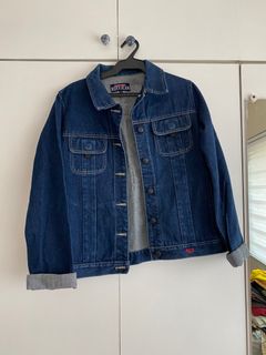 (Category: ) located in . Submitted by shopc27 (Listing ID 1181653019, Image 1). Description: .