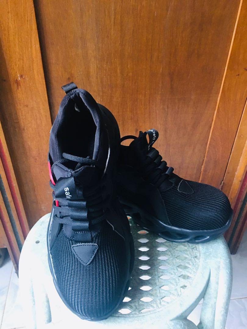 Safety Shoes size 43 (Category: Sneakers) located in Sorsogon. Submitted by mavzone (Listing ID 1181593025, Image 3). Description: Safety shoes,Steel toe,Working shoes, Black Size 43 1 week used.