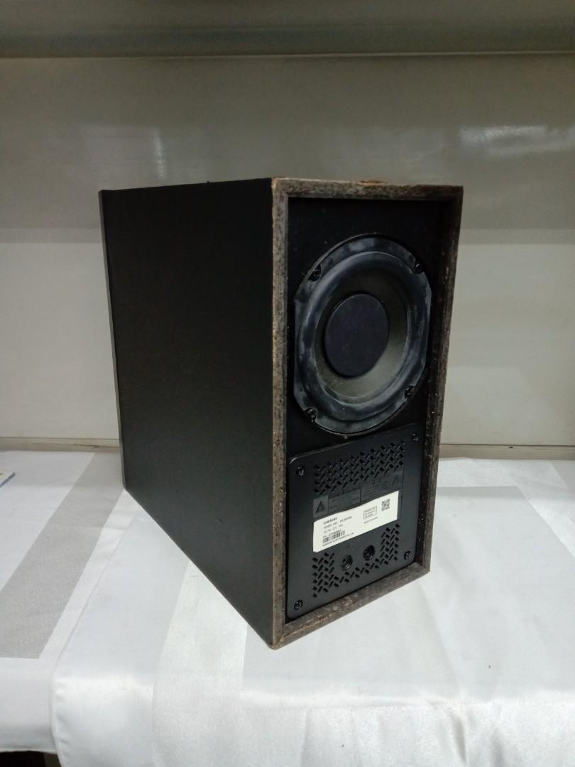Samsung subwoofers, Audio, Soundbars, Speakers & Amplifiers on Carousell