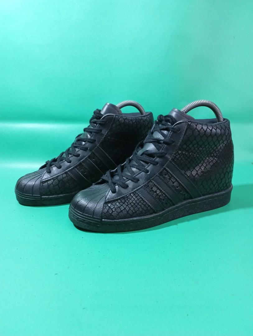 sepatu Adidas superstar up ori Size 38, Fesyen Pria, Sepatu , Sneakers di  Carousell