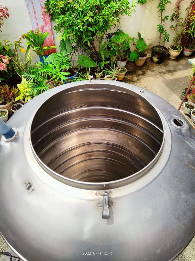 STAINLESS WATER TANK, Furniture & Home Living, Home Improvement