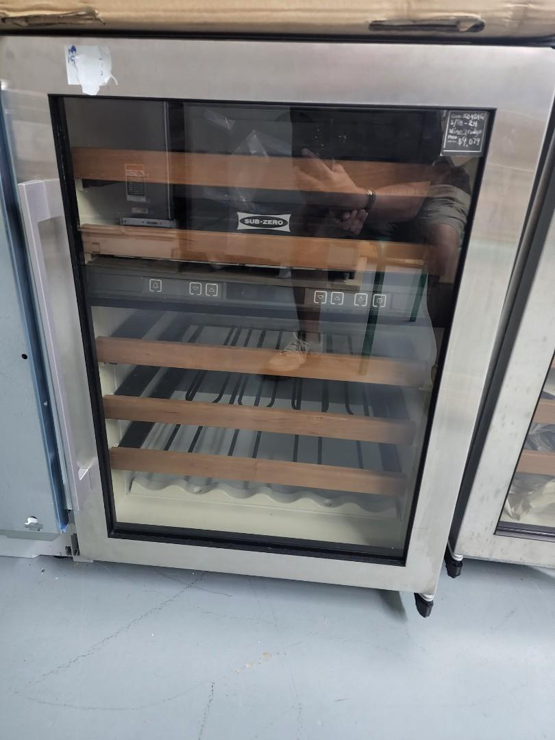 Subzero wine fridge, TV & Home Appliances, Kitchen Appliances, Wine