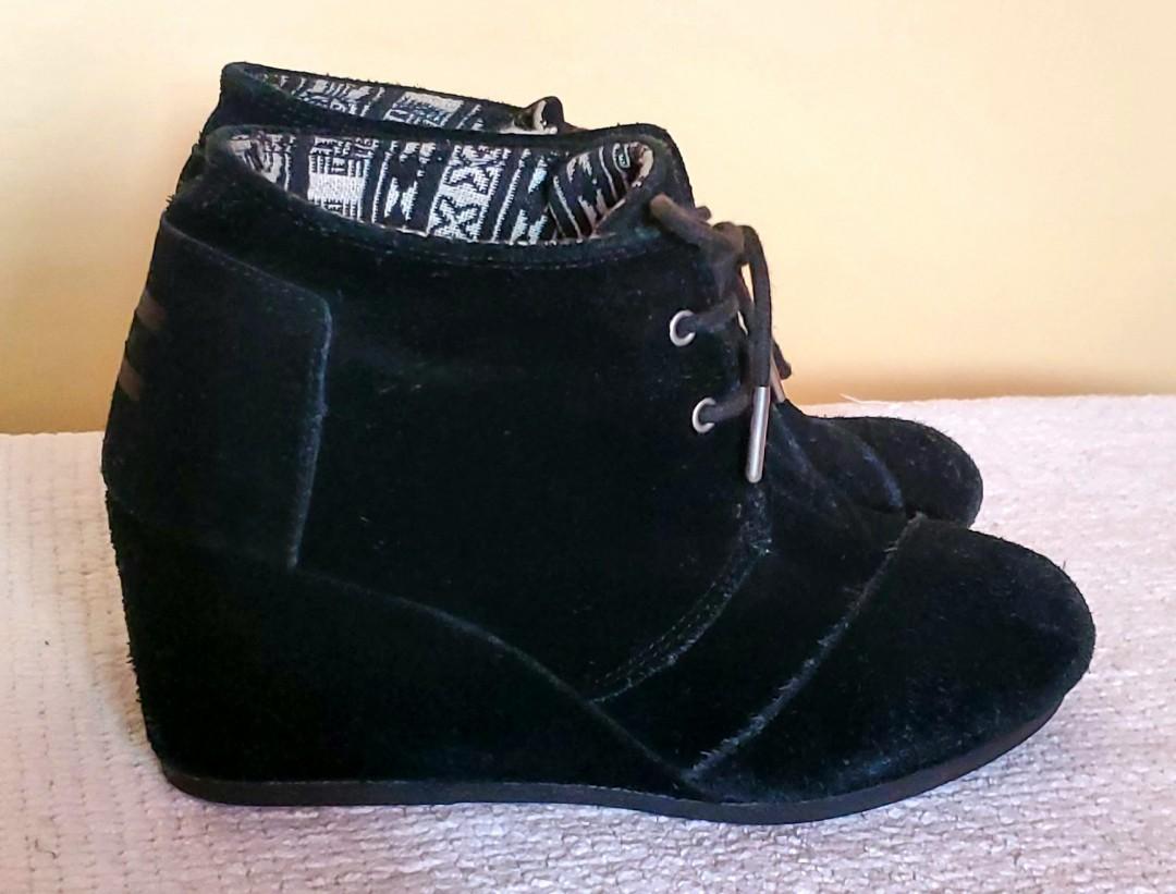 Toms kala outlet wedge bootie black