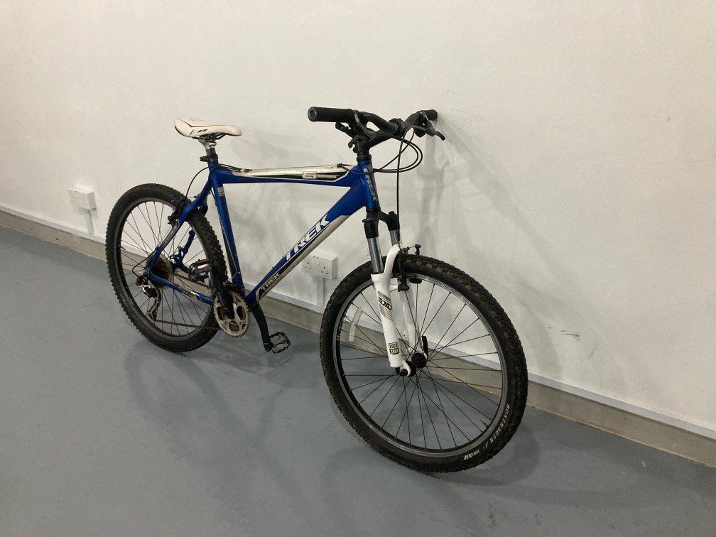 Trek 9300 mountain best sale bike