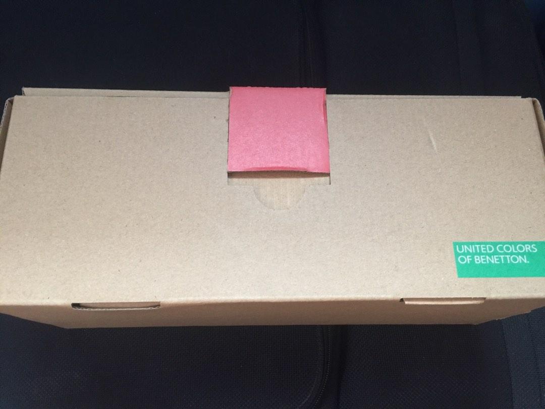 benetton slides black