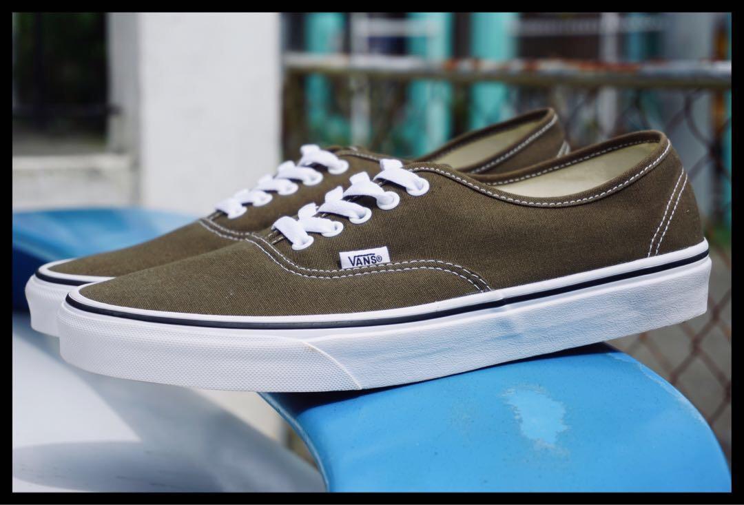 Vans Authentic Beech Men s Fashion Footwear Sneakers on Carousell