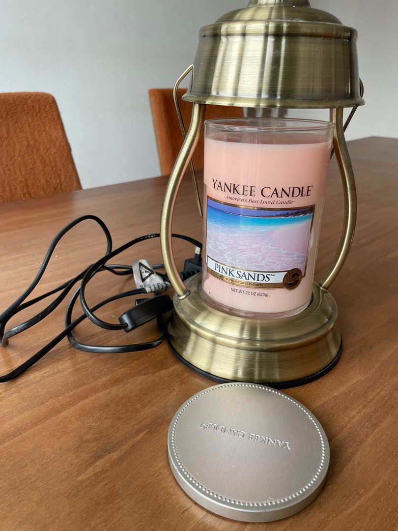 Yankee hurricane candle & lamp, Furniture & Home Living, Home Fragrance
