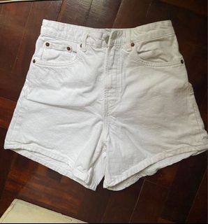 (Category: ) located in . Submitted by akwellovedclothes (Listing ID 1181513531, Image 1). Description: .
