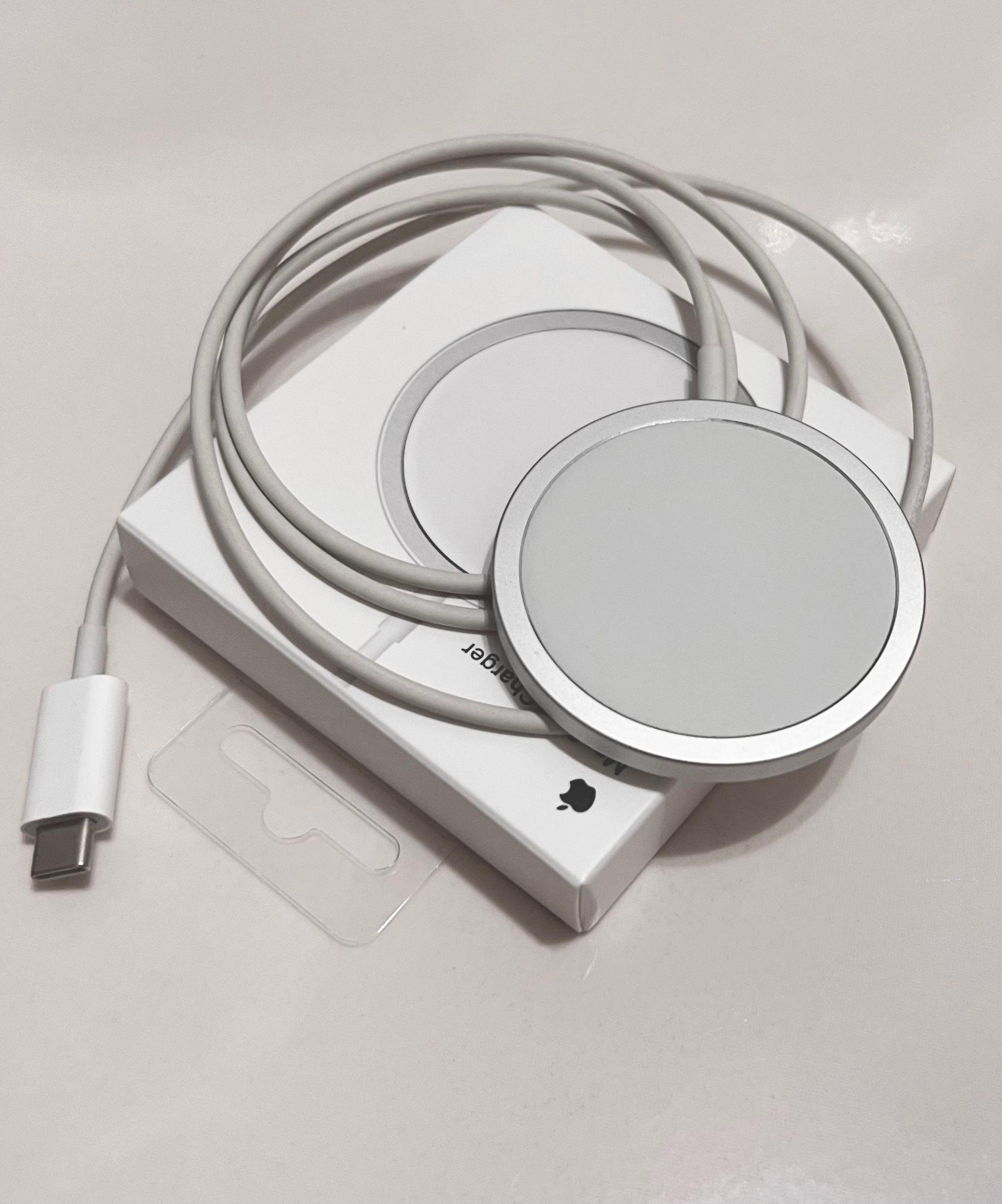 *PRICE FIXED* Apple MagSafe Charger, Computers & Tech, Parts ...