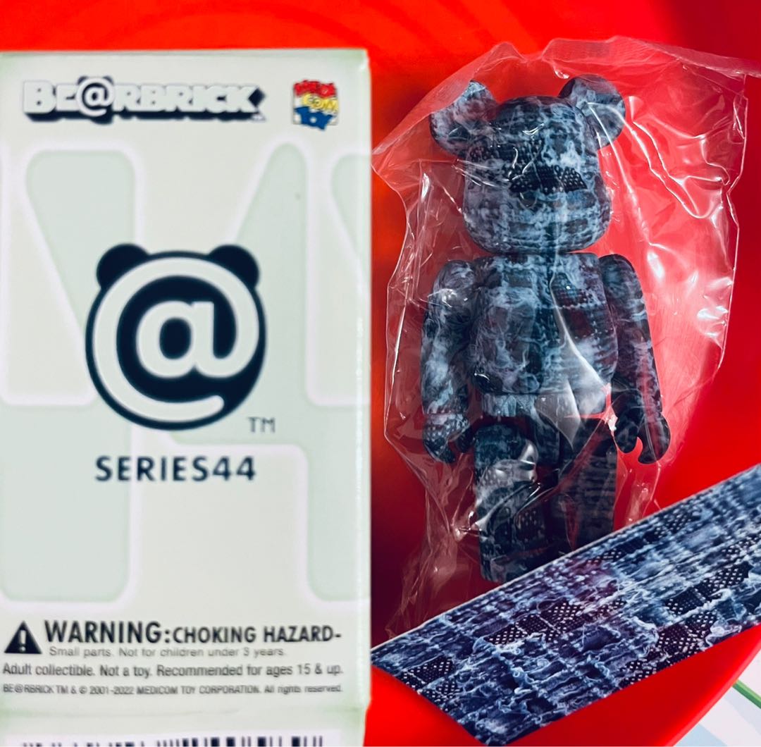 Bearbrick be@rbrick series 44 secret 大隱FDMTL, 興趣及遊戲, 玩具