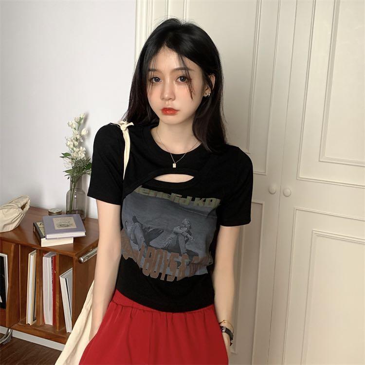 Black Printed Crop Top, Women's Fashion, Tops, Shirts on Carousell